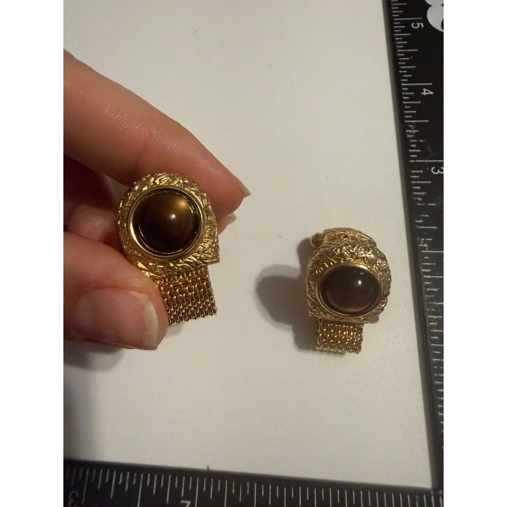 Vintage Swank Gold Tone Mesh Wrap Cufflinks Brown Cabochon Mid Century Modern